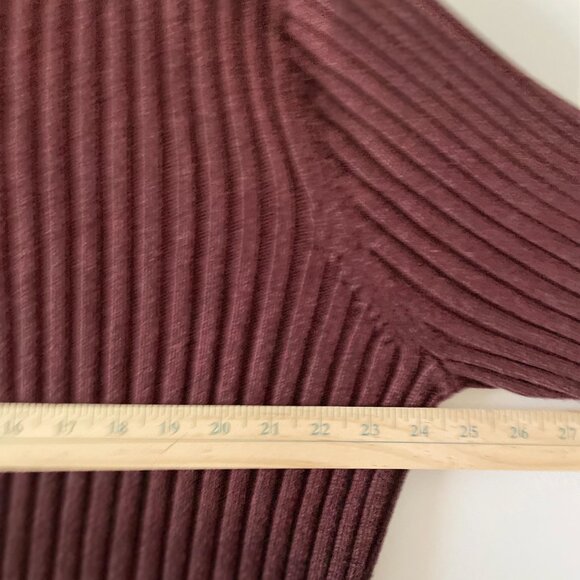 Vintage Roundtree & Yorke Mens Burgundy Ribbed Knit Classic V-Neck Sweater Sz L - Picture 5 of 8